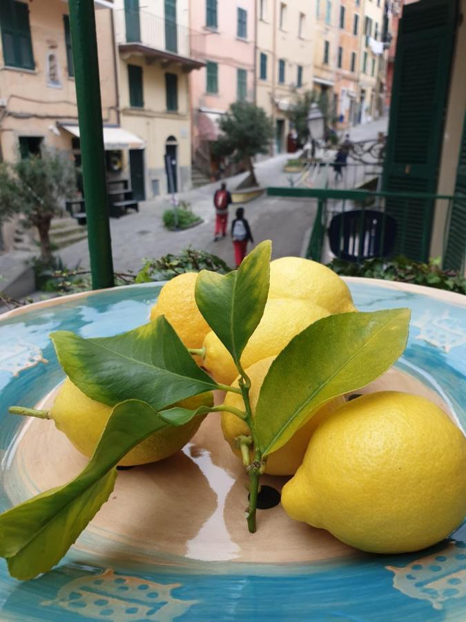 Ca'La Luna - In Centro Con Terrazza Riomaggiore Luaran gambar