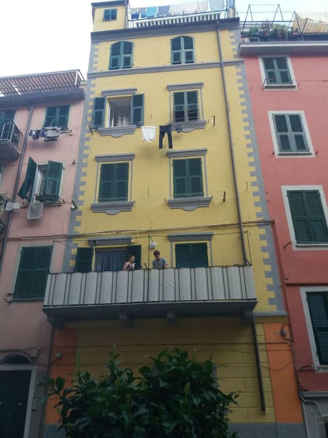 Ca'La Luna - In Centro Con Terrazza Riomaggiore Luaran gambar
